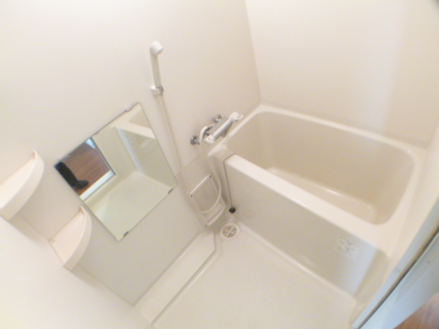 バス・シャワールーム　１日の疲れを癒す綺麗なバスルーム