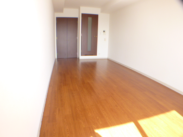 その他部屋・スペース　フローリングで綺麗な9.2帖の洋室