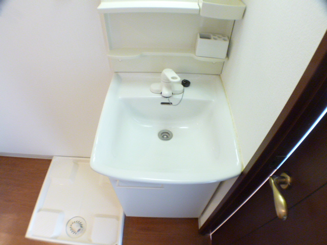 洗面設備　独立洗面台も付いてます