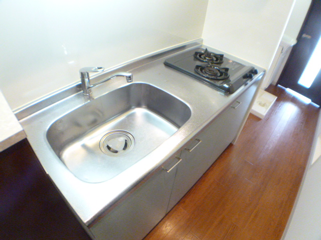 キッチン　2口ガスコンロ付き、お料理好きにはピッタリ(カラーは要確認)