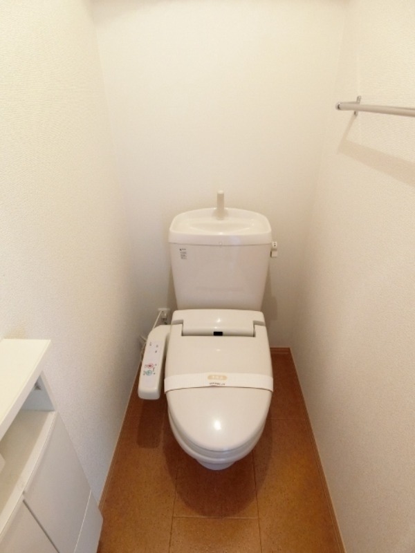 トイレ　図面と現状に相違がある場合には現状を優先