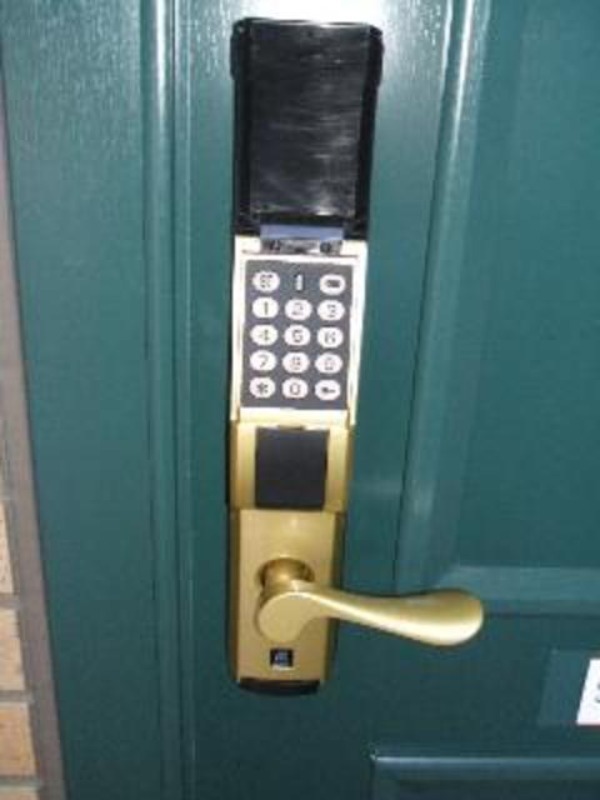 玄関　図面と現状に相違がある場合には現状を優先