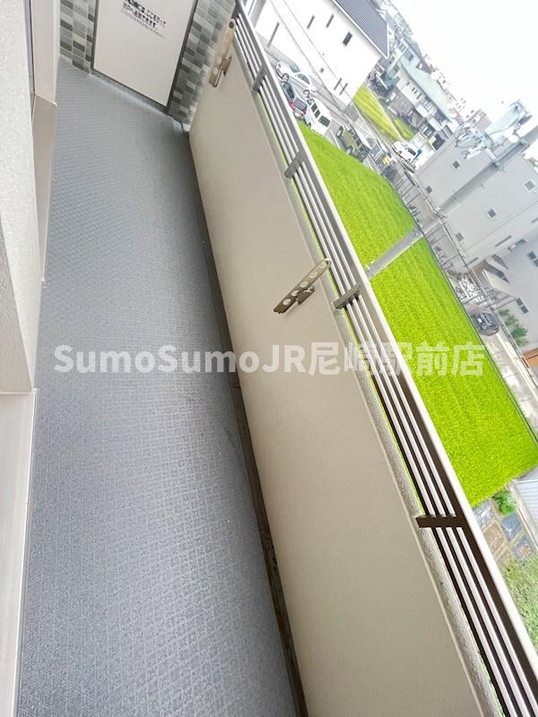 バルコニー　バルコニーがあります