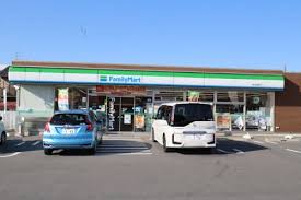 コンビニ　ファミリーマート 一宮北浦町店（コンビニ）まで560m