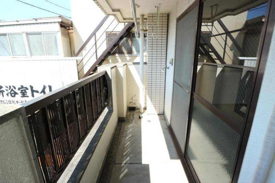 バルコニー　バルコニー