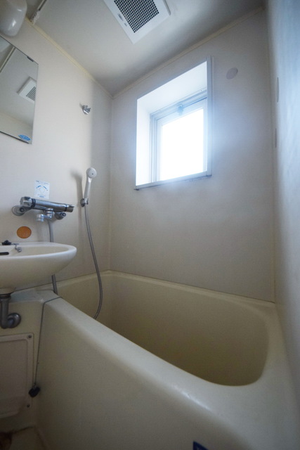 バス・シャワールーム　～一日の疲れを流そう～