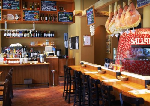 飲食店　PIZZA・SALVATORE・CUOMO四谷（飲食店）まで702m