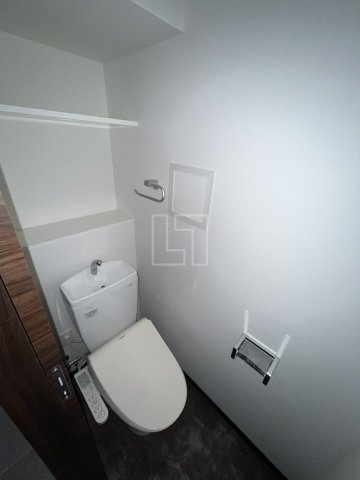 トイレ　グランカーサ難波元町　温水洗浄便座