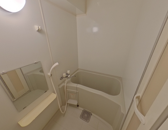 バス・シャワールーム　※別部屋の写真です