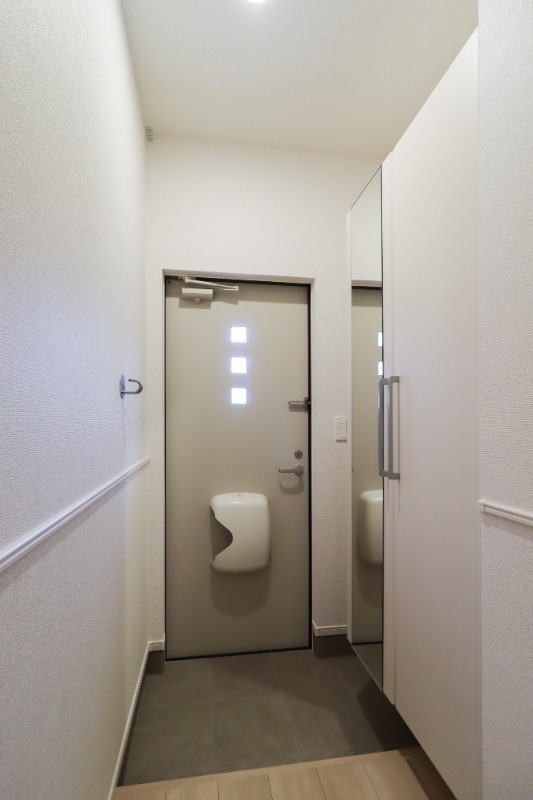 玄関　図面と現状に相違がある場合には現状を優先