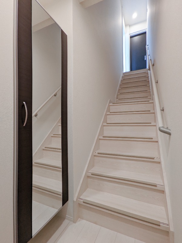 玄関　図面と現状に相違がある場合には現状を優先