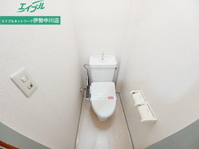 トイレ　別部屋反転タイプ