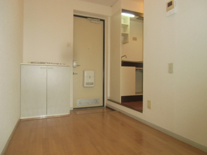 その他設備　207 K3.5帖 玄関