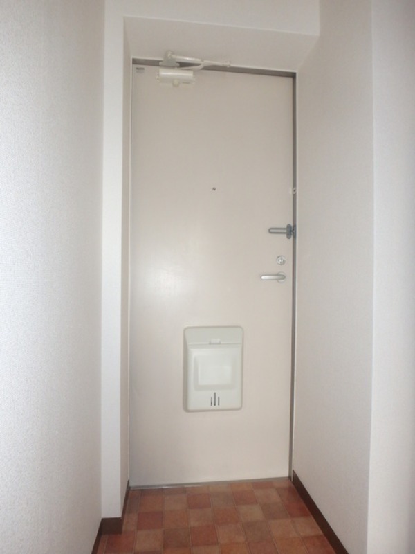 玄関　図面と現状に相違がある場合には現状を優先