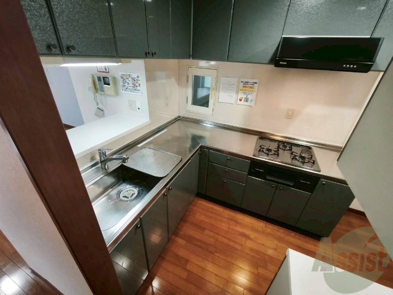 キッチン　キッチンはスペースも広々していて使いやすそうですよ！