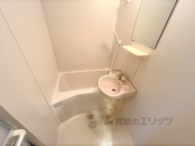 バス・シャワールーム　バス