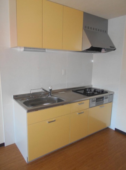 キッチン　同物件、別号室の写真です。