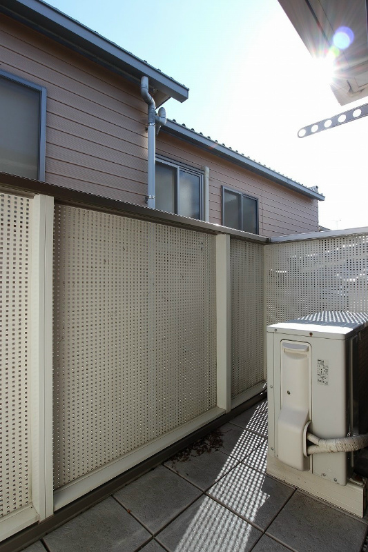 バルコニー　※別号室の写真です。日当たりも良好です。