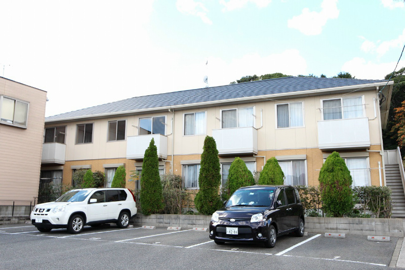 建物外観　閑静な住宅地にあるシャーメゾンです。