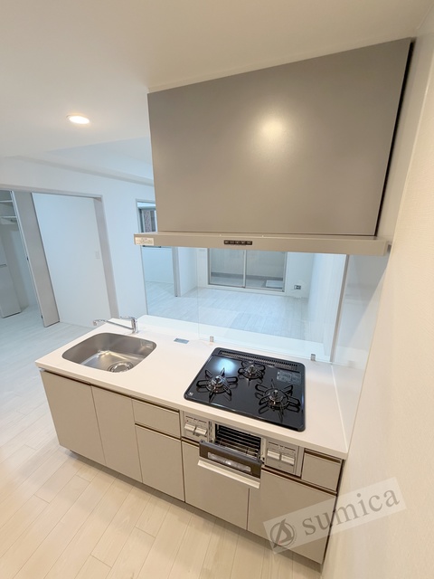 キッチン　３口システムキッチンでお料理楽しく♪♪
