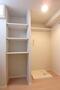 その他　他物件参考画像。建具・壁・床色は異なります。現況優先。