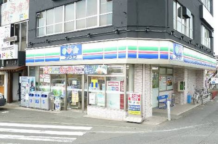 コンビニ　スリーエフ（コンビニ）まで228m