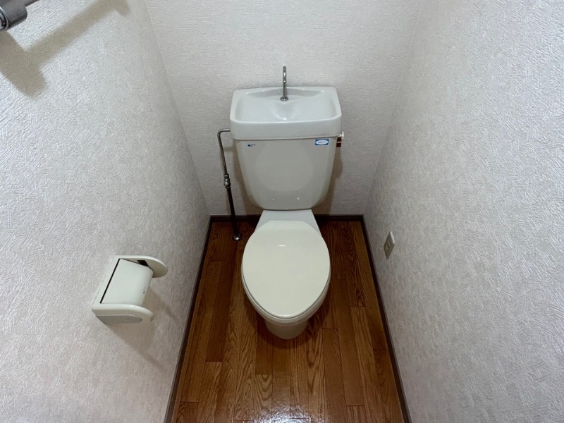 トイレ　同物件別部屋イメージ