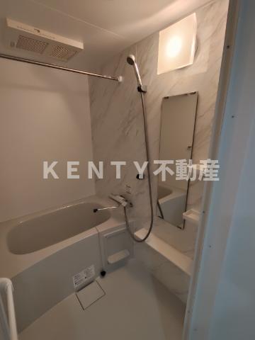 バス・シャワールーム　ゆったり過ごせるお風呂です