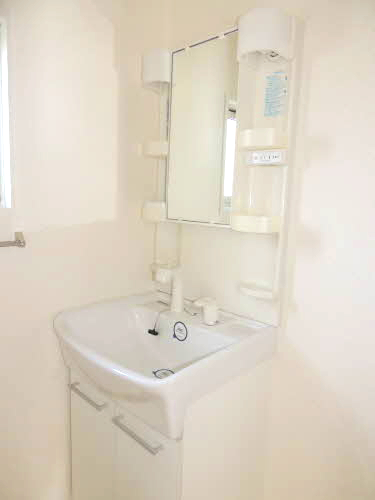 洗面設備　※同タイプの部屋写真です