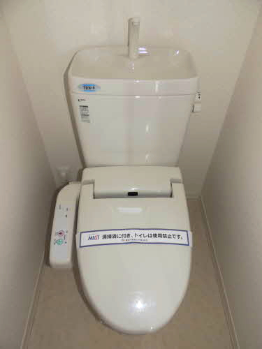 トイレ　※同タイプの部屋写真です