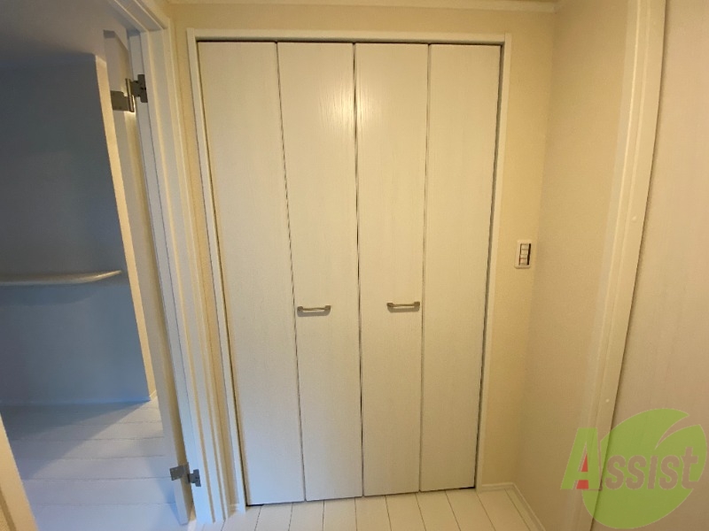 収納　収納はこちら。中の様子が気になりますね。。