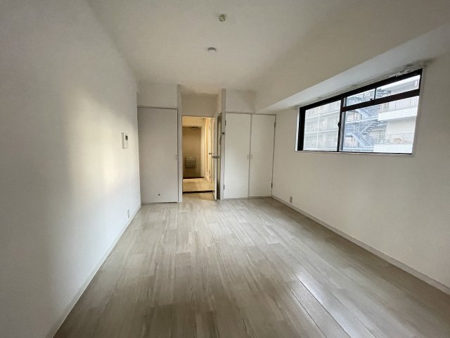 その他部屋・スペース　落ち着いて過ごせるお部屋なので、寝室にいかがでしょうか