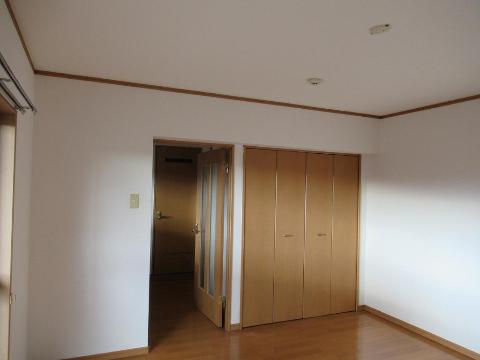 居室・リビング　室内