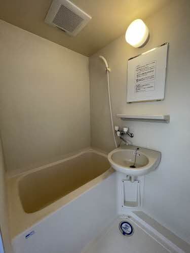 バス・シャワールーム　浴室