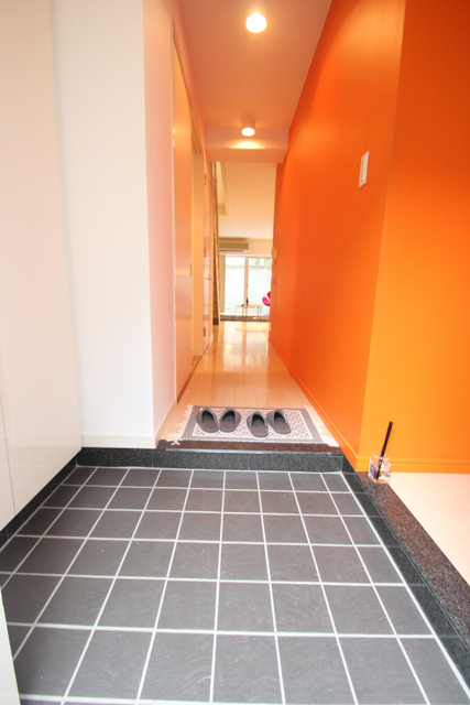 玄関　※別室の参考写真の為、現況優先です。