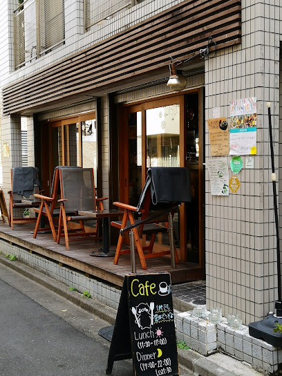 飲食店　Energy Cafe（飲食店）まで262m