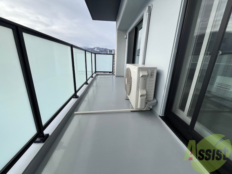 バルコニー　バルコニーです。洗濯物を干したり一息ついたりできますね！