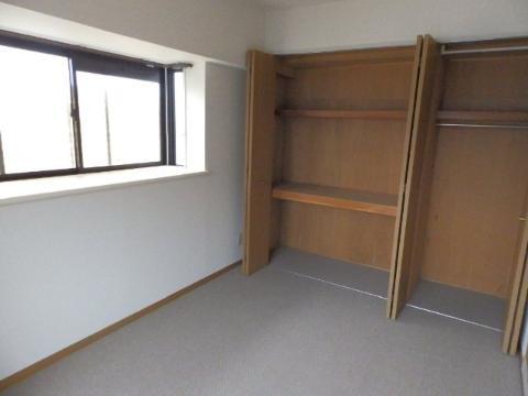 居室・リビング　室内