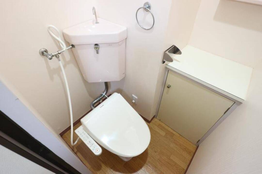 トイレ　トイレ