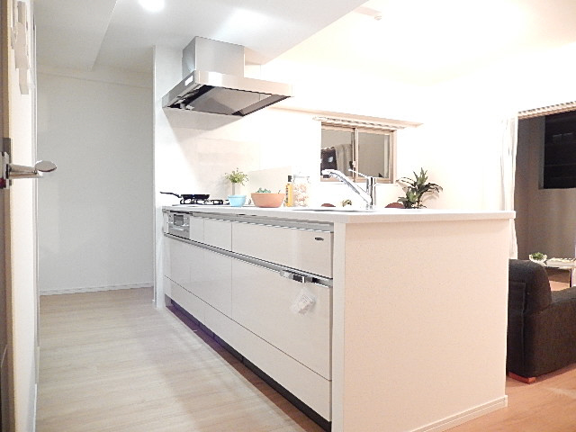 キッチン　同シリーズの画像参照