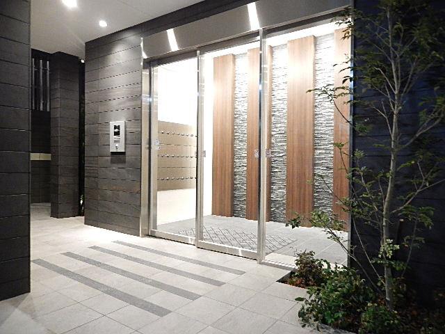 エントランス　同シリーズの画像参照