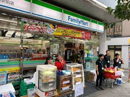 コンビニ　ファミリーマート 桜新町駅前店（コンビニ）まで41m