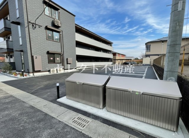 その他　鹿児島信用金庫出水支店（497m）