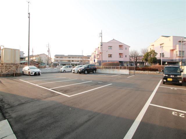 駐車場　駐車場もあります