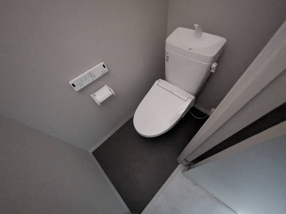 トイレ　トイレ