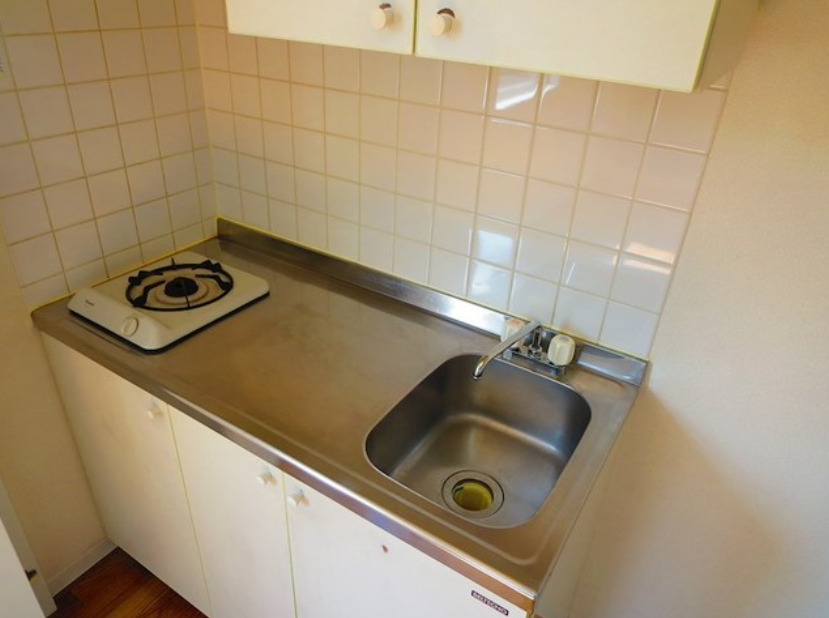 キッチン　コンパクトなキッチンで掃除もラクラク