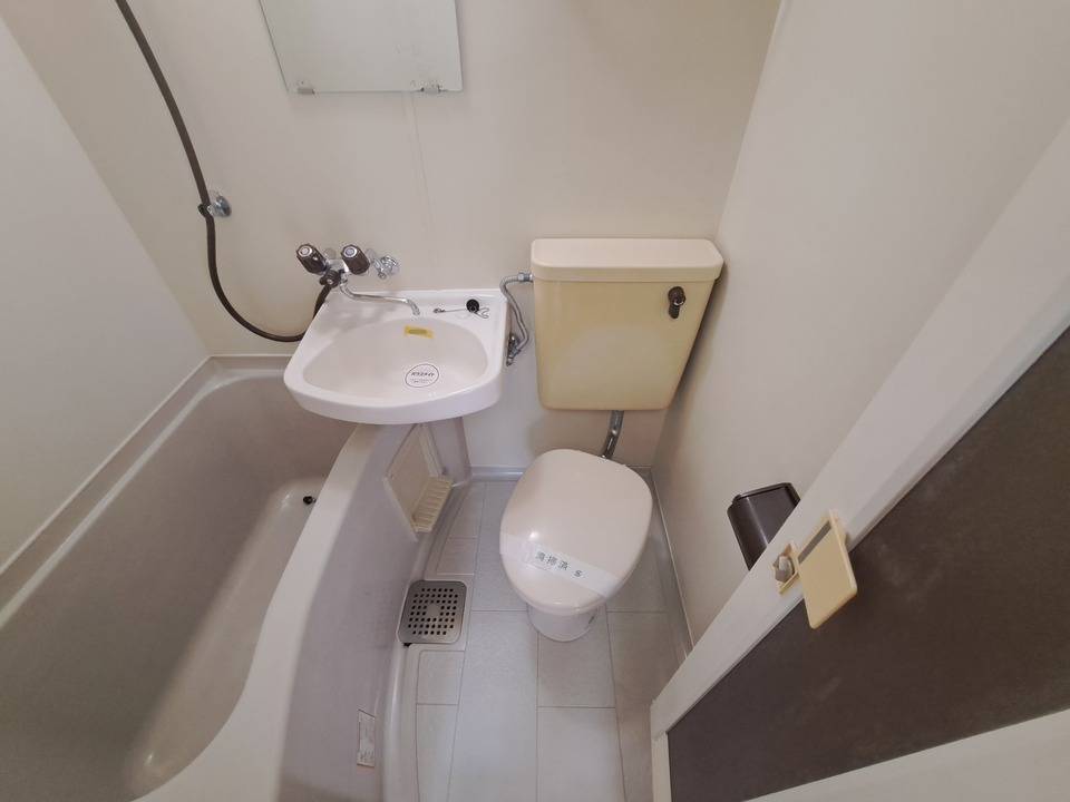 トイレ　トイレ