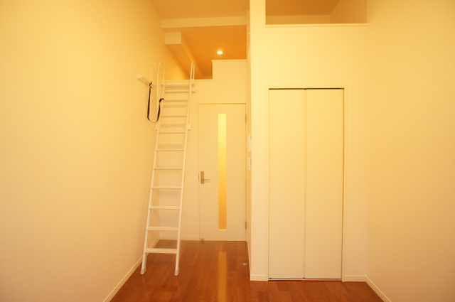 その他部屋・スペース　落ち着いた雰囲気で寝室向きのお部屋です♪