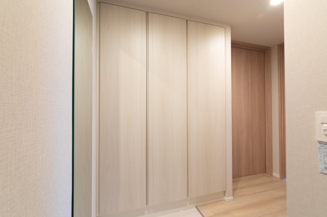 玄関　落ち着いた玄関です