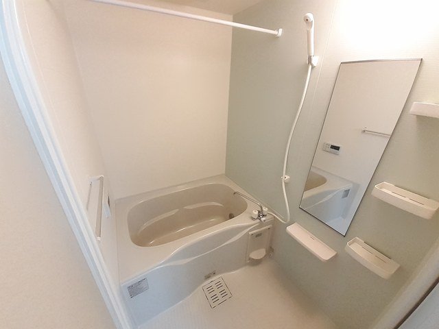 バス・シャワールーム　お風呂です